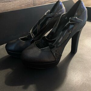 Gianni Bini Black Platform Heels